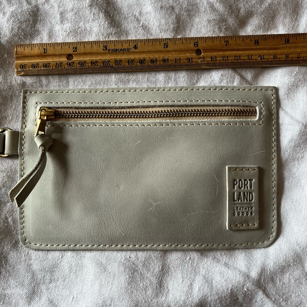 Portland Leather Goods Light Gray Pouch